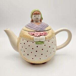 1992 H&HD Teapot Woman Figurine Lid Ceramic Made in Mexico Collectible